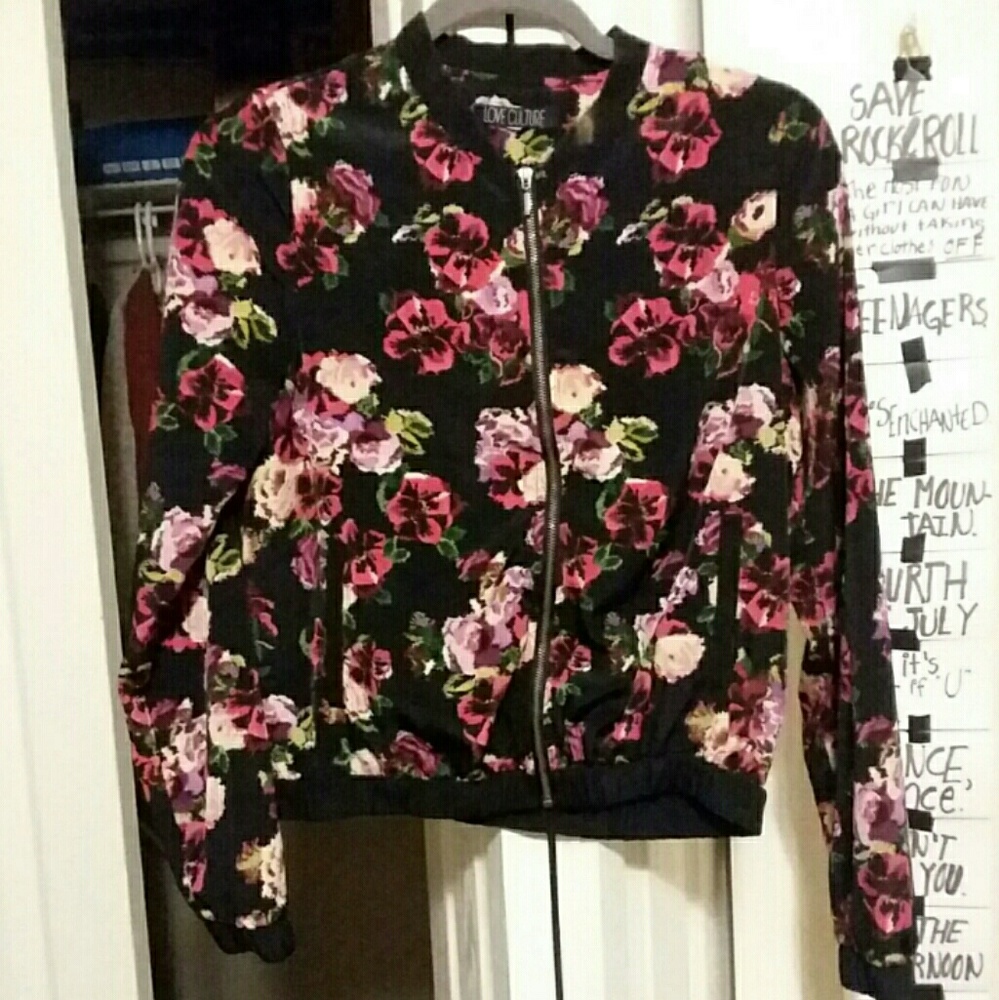 Love Culture Medium Tank Top Jacket